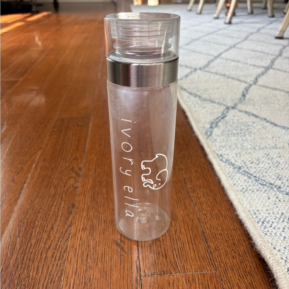 Ivory Ella Transparent Bottle with Silver Cap